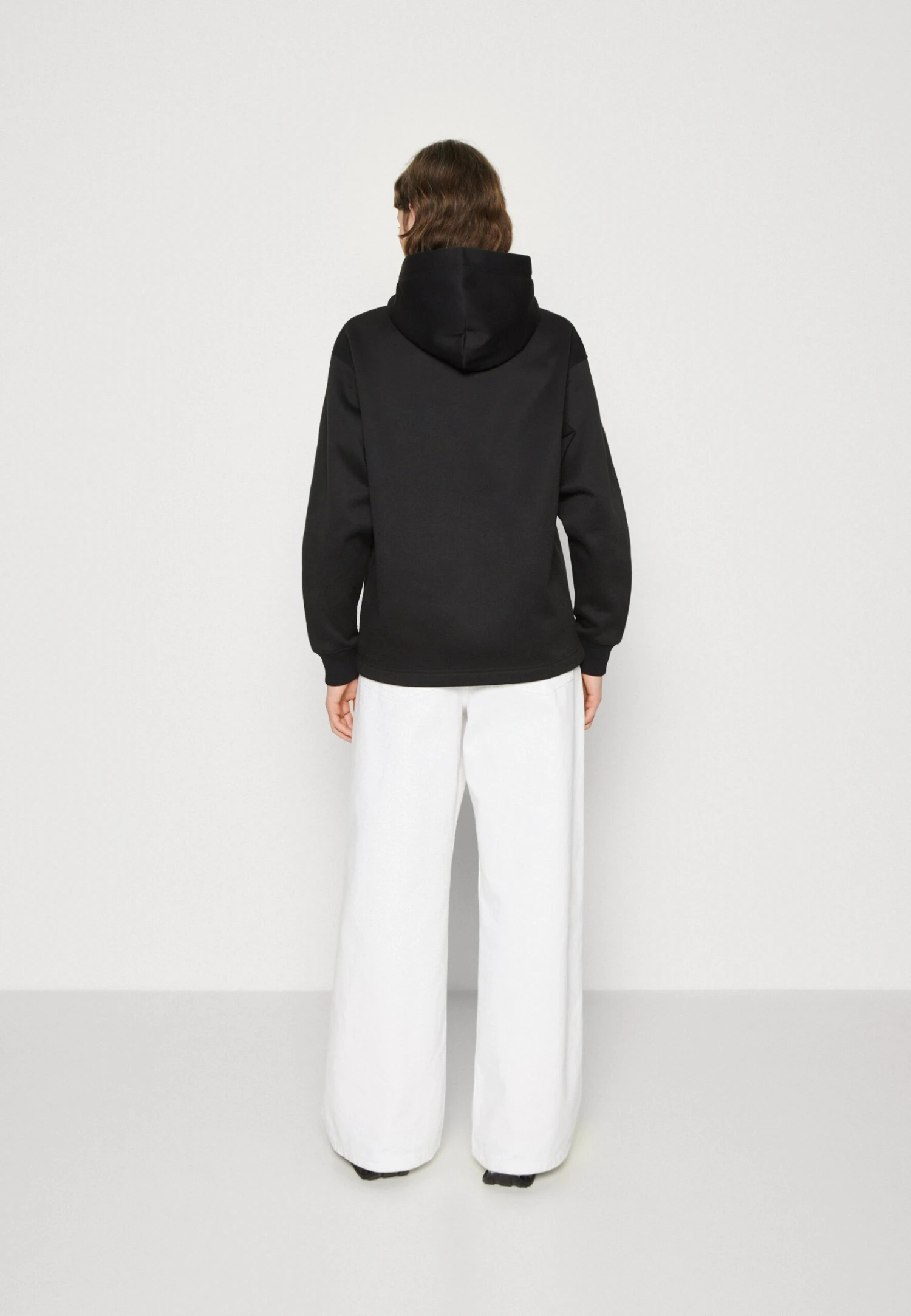 Calvin Klein Jeans Logo Drawcord Hoodie - Sweater - Black/Bright White 5 Calvin Klein Jeans Logo Drawcord Hoodie - Sweater - Black/Bright White - Afbeelding 3