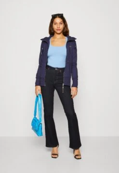 Ragwear Neska Zip - Sweater Met Rits - Navy 9 Ragwear Neska Zip - Sweater Met Rits - Navy -Winkel Voor Damesmode f7fcf82bd37141faba12dc285ce14de3