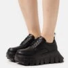 Lamoda Hole Chunky- Sneakers Laag - Black -Winkel Voor Damesmode f9de10b1a0f6469cbc31e8ee822705f5