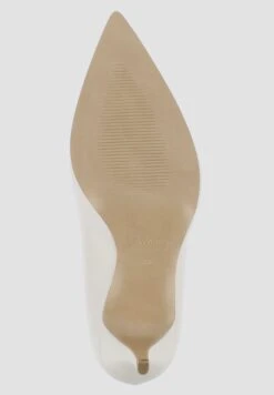 Giulia - Klassieke Pumps - Cremeweiß -Winkel Voor Damesmode fb99cdcc1cd7404b93ec5a4db233ee2c