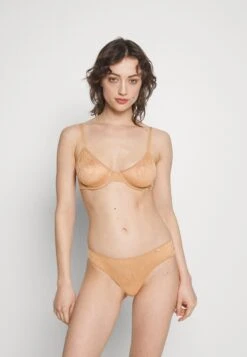 Slip - Sandalwood 8 Slip - Sandalwood -Winkel Voor Damesmode fe6f1ad850ae41cba6a0d9f4350f35c2