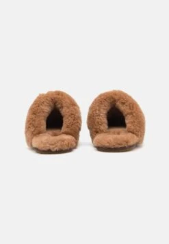 Ugg Scuffette - Pantoffels - Burnt Cedar -Winkel Voor Damesmode ff18a46297da4825814cd156b814d960